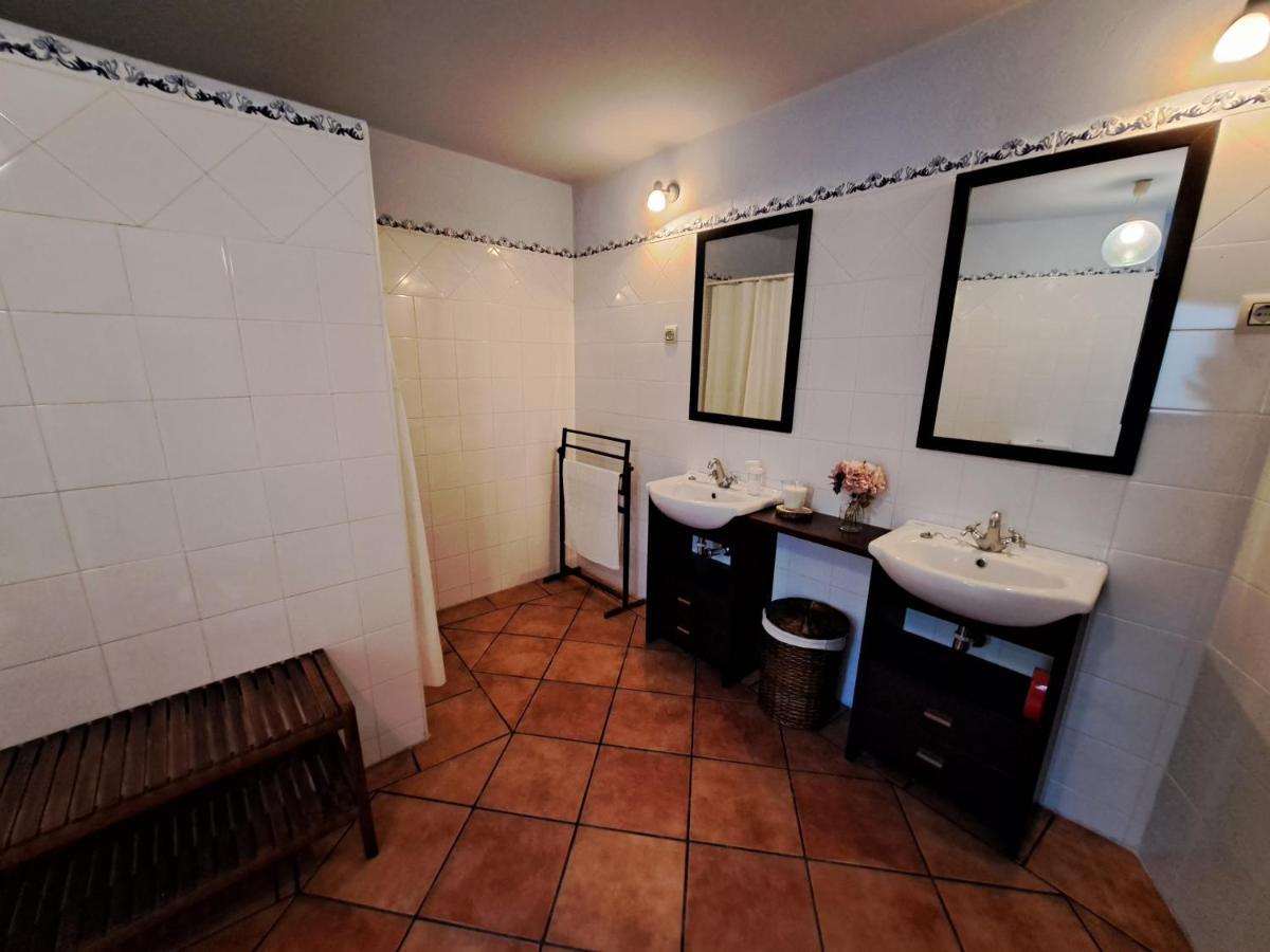 Casa Rural La Posada De Santa Teresa Pastrana Ngoại thất bức ảnh